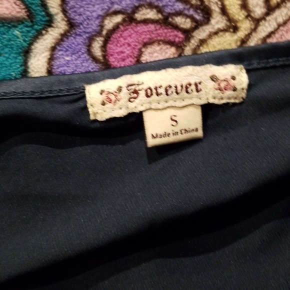 Hunter green dressy top bin7 - Picture 3 of 3